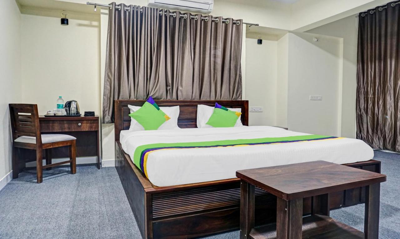 Treebo Tulip Hotel Pune Exterior photo