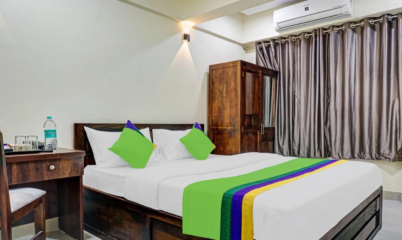 Treebo Tulip Hotel Pune Exterior photo